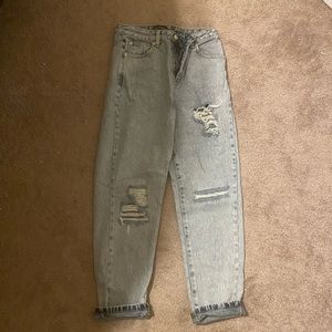 White Fox-Distressed boyfriend jeans